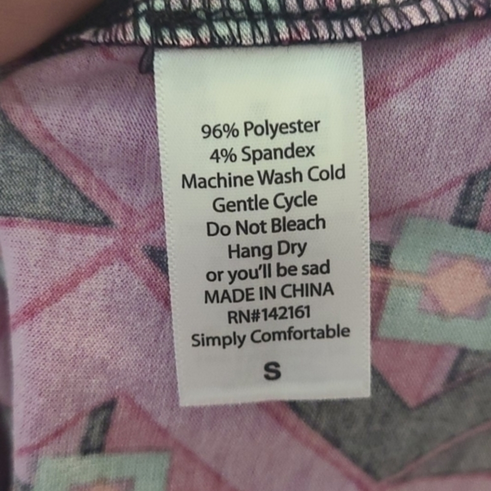 [LulaRoe] Box Randy Tee - Size S - Picture 8 of 8